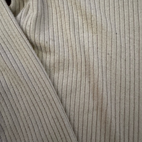 American Eagle Long Sleeve Tee - Picture 4 of 4